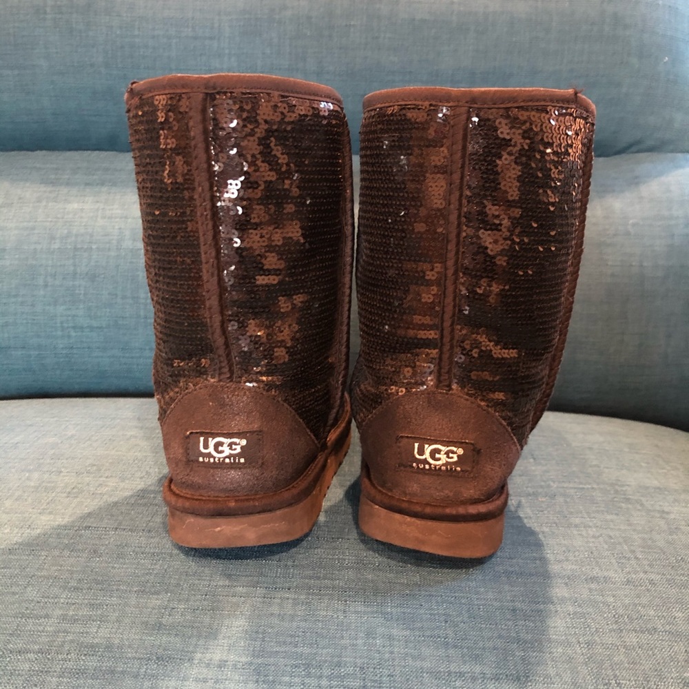 Black shiny Uggs Australia size 8